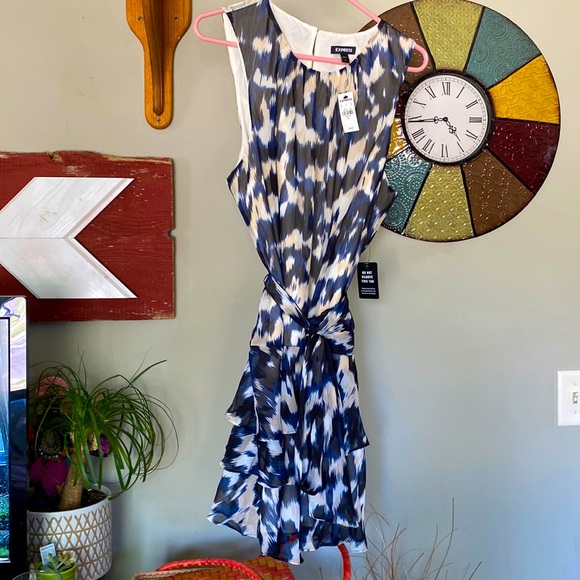 Express Dresses & Skirts - NWT Express Dress belted with ruffle bottom size XL animal print dress 👗